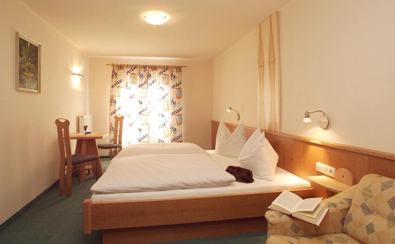 Pension Lachmayr Kaprun Exterior photo